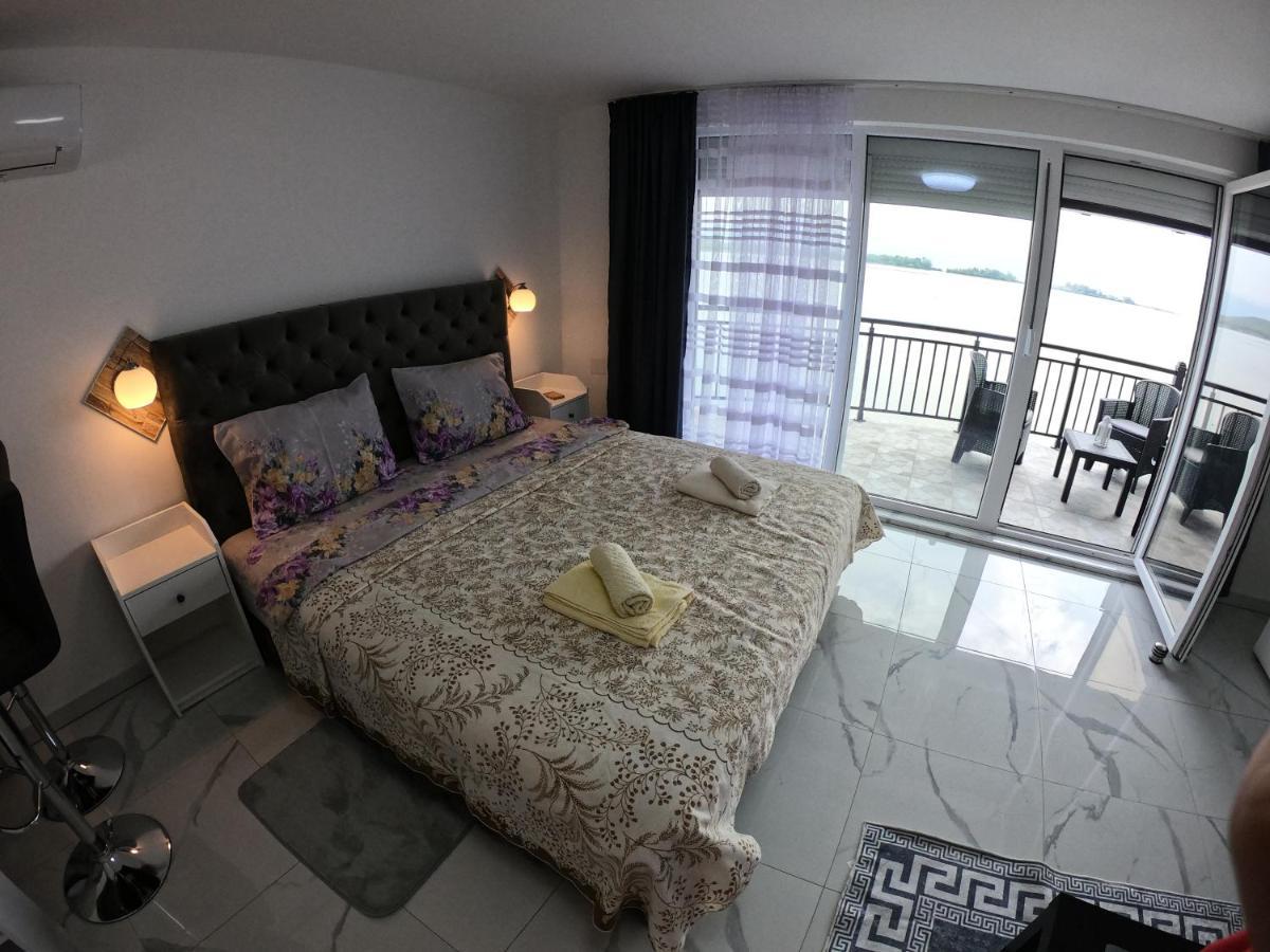 Vila Memphis Golubac Bagian luar foto